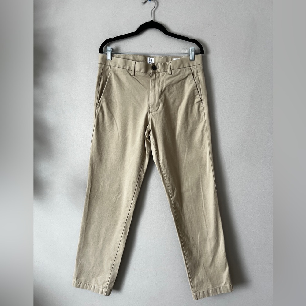 GAP Beige/Tan Chinos - Picture 2 of 8